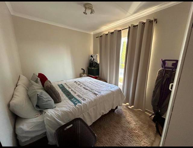 2 BEDROOM PROPERTY TO RENT IN KOSMOSDAL